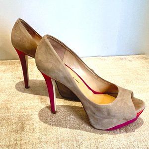 Gianni Bini women's suede platform, open toe pumps, size 8.5.
